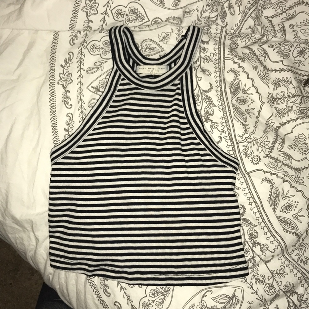 Urban outfitters crop top